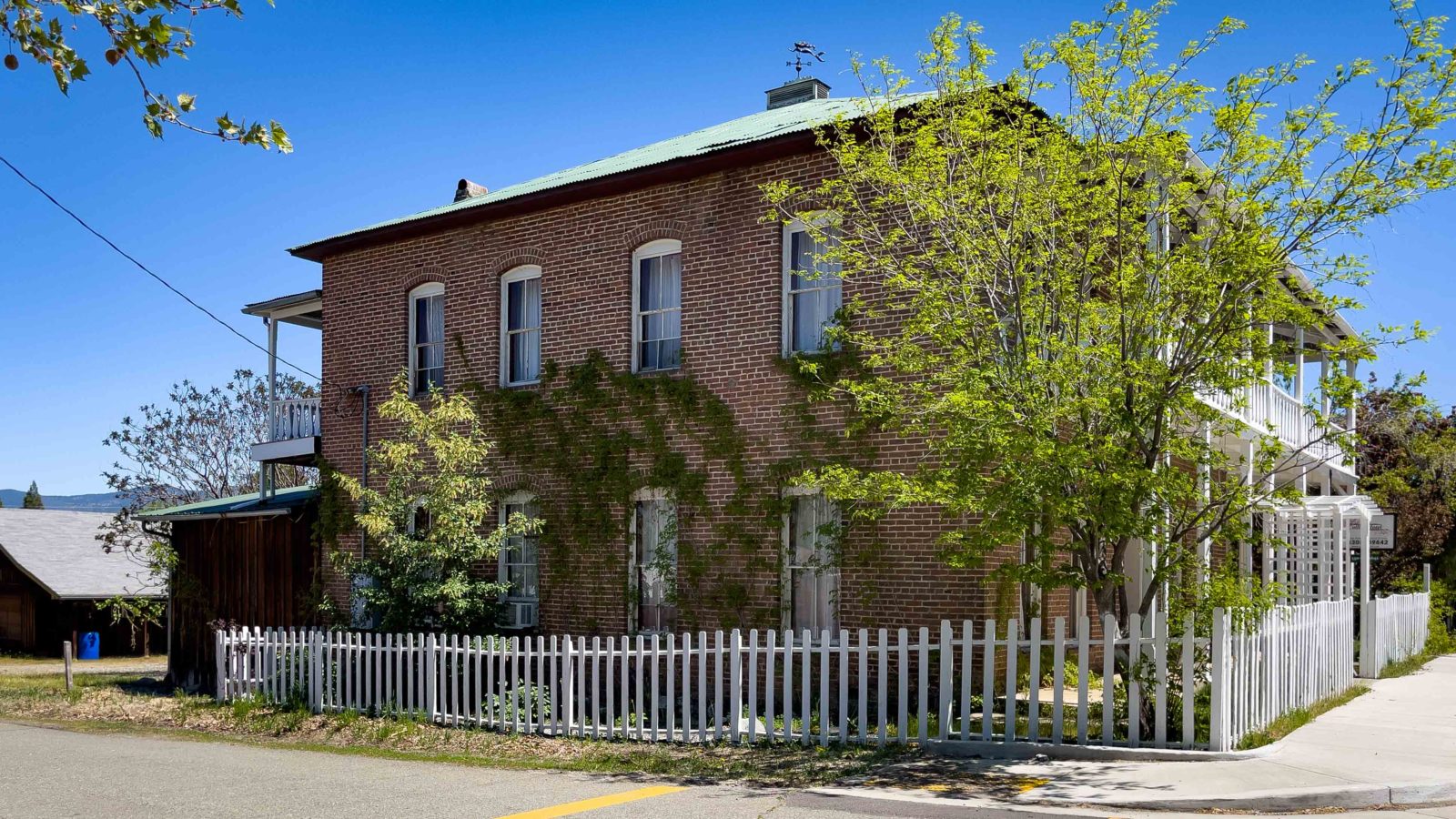 Historic Collier Hotel on the corner