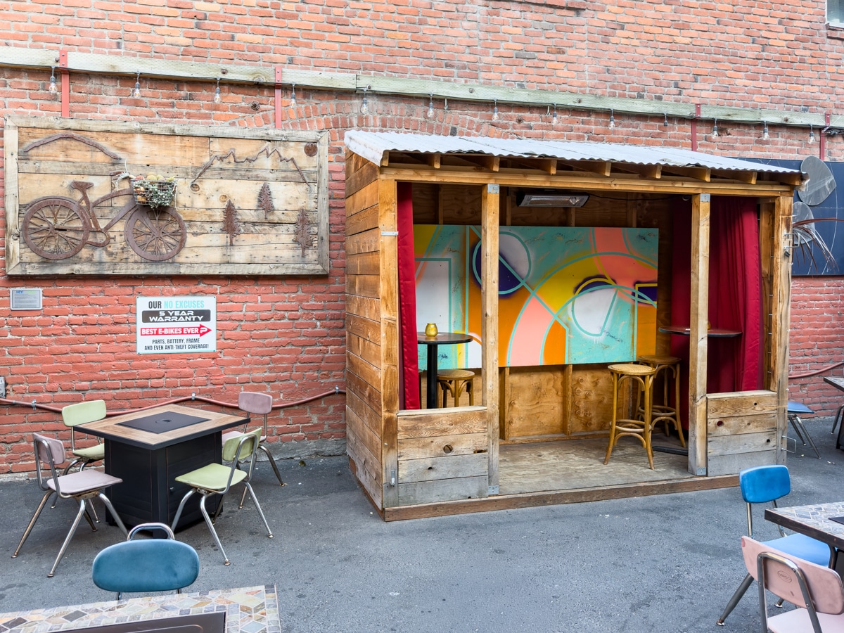 Tin Pan Alley outside seating for San Simon